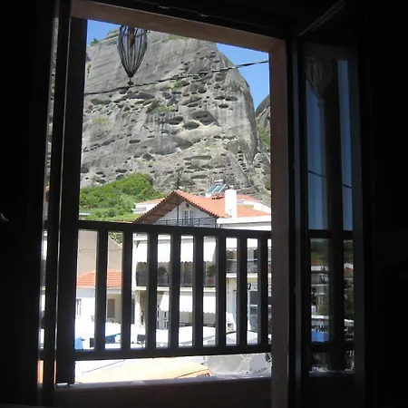 Mini-hôtel Mythos 3*