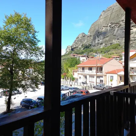 Mythos Mini-hôtel 3*