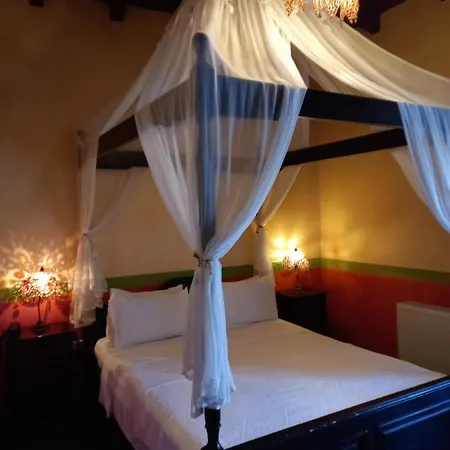 Mini-hôtel Mythos