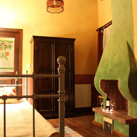 Mini-hôtel Mythos 4*