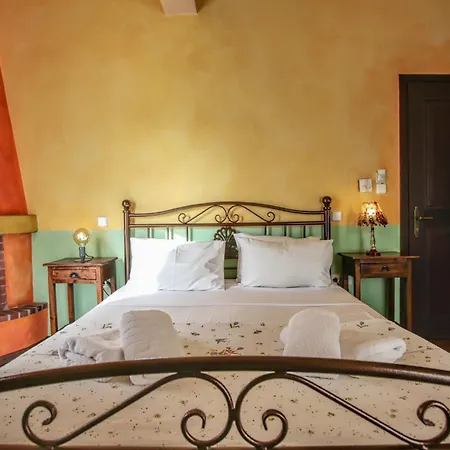 Mini-hôtel Mythos 3*