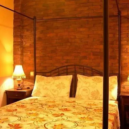 Mythos 4*