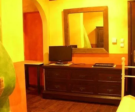 Mini-hôtel Mythos 3*